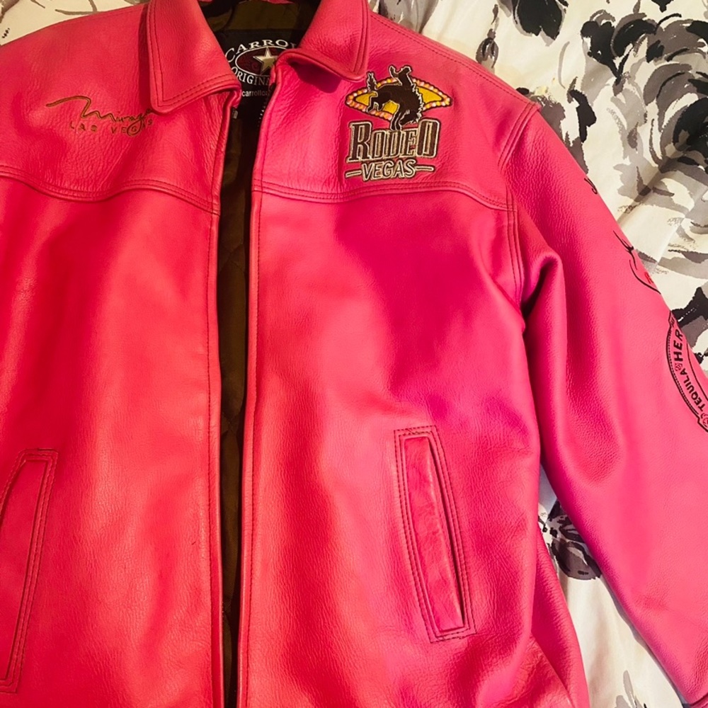 Rodeo Vegas NATIONAL FINALS RODEO "Mirage"
Limited Edition Leather Jacket